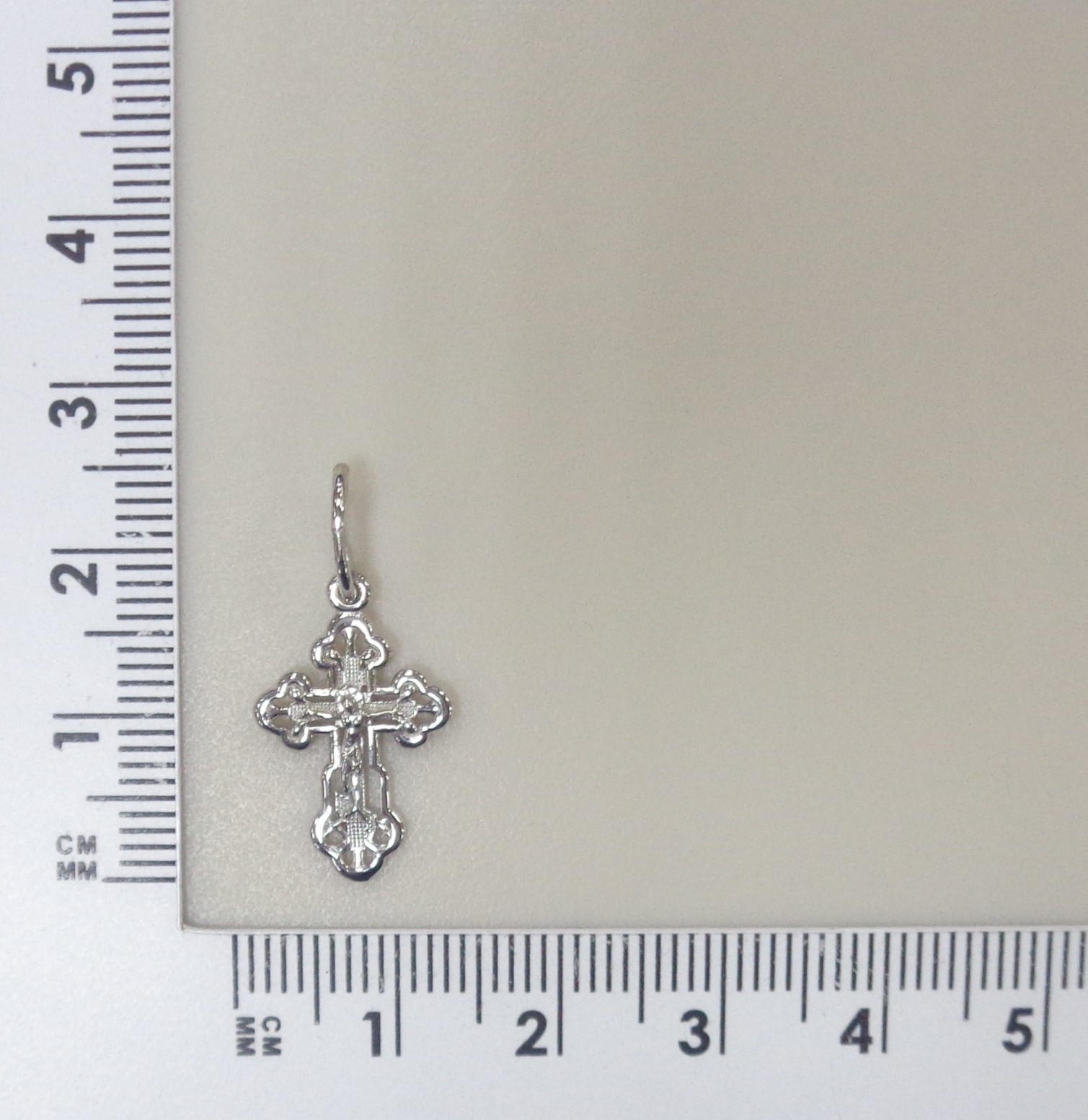 Подвеска-крест из белого золота